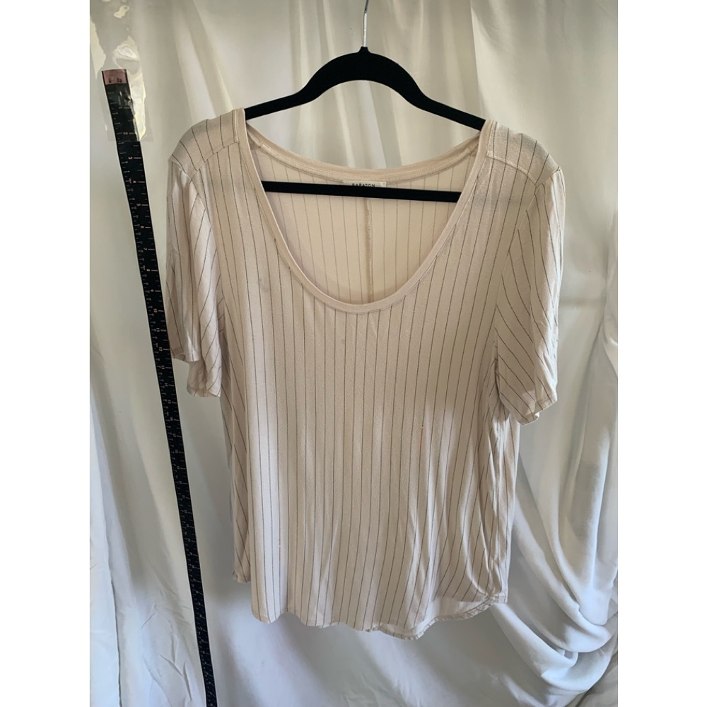 Babaton tshirt. Great material. Comfortable and flattering.